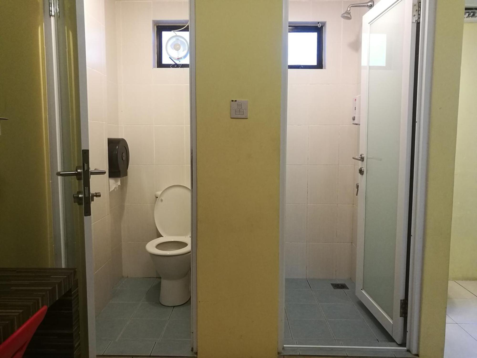 מירי Walk Inn מראה חיצוני תמונה