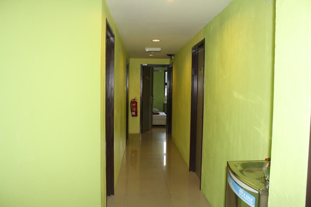 מירי Walk Inn מראה חיצוני תמונה
